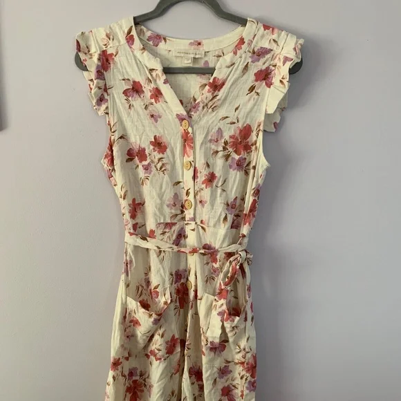 Cream floral dress - Picture 1 of 9